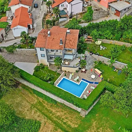 Villa Bregi *