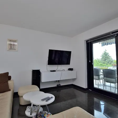 Bregi Villa *